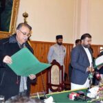 Governor Balochistan Malik Wali Khan Kakar administering oath to newly elected Chief Minister Balochistan Mir Sarfraz Bugti at Governor House.