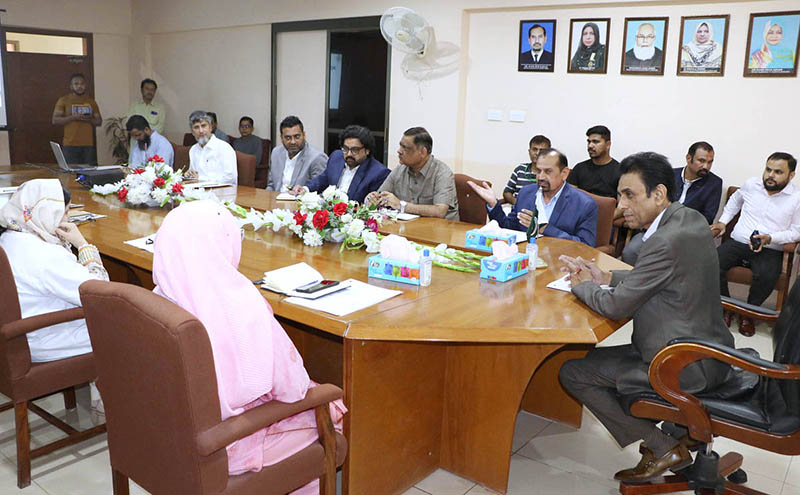 Federal Minister for Science and Technology Dr. Khalid Maqbool Siddiqui attending the briefing during visit PCSIR Laboratories Complex