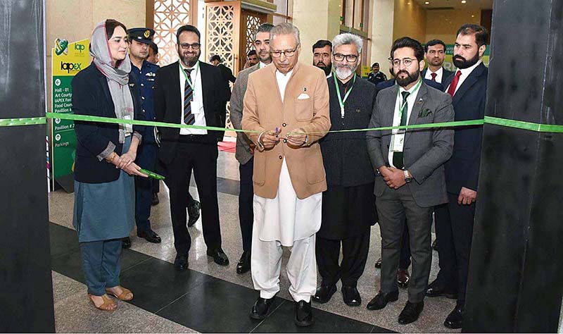 President Dr. Arif Alvi inaugurating the building Materials Exhibition and Conference organizers by the Institute of Architects of Pakistan at Aiwan-e-Sadr