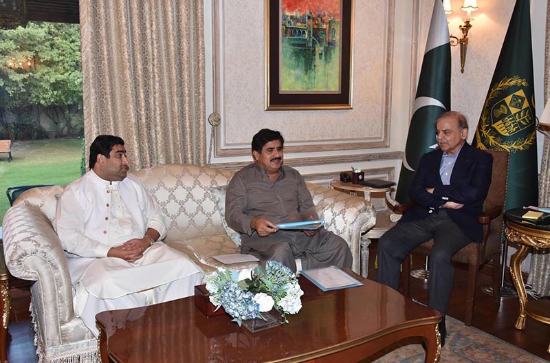 Member National Assembly Sardar Shamsher Mazari and Member of the Punjab Assembly Khizer Mazari call on Prime Minister Muhammad Shehbaz Sharif