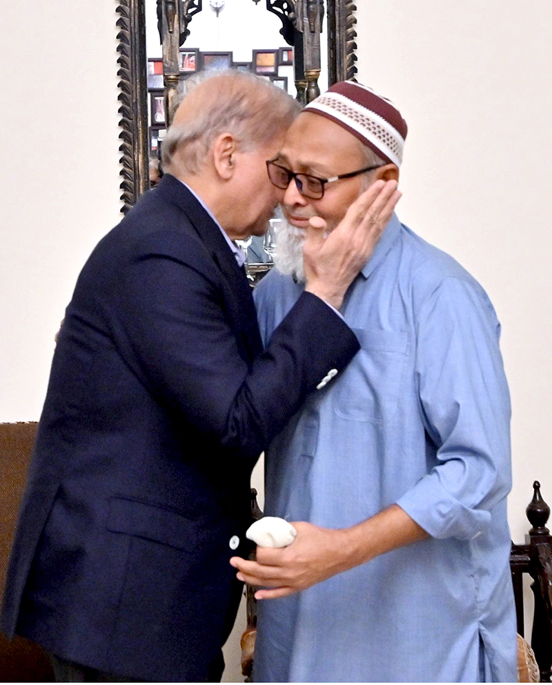 Prime Minister Muhammad Shehbaz Sharif offers condolences to the family of Lt. Colonel Syed Kashif Ali Shaheed at their residence in Chaklala