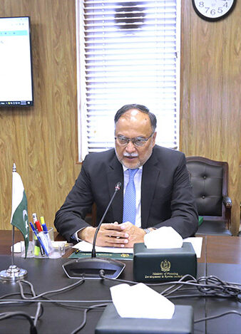 Ahsan Iqbal expresses Pakistan's eagerness to enter CPEC Phase-II
