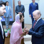 Prime Minister Muhammad Shehbaz Sharif presents awards to the highest taxpayers and exporters of the country at the Tax Excellence Awards 2024