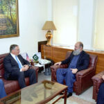 The US Ambassador Donald Blome calls on Federal Minister for Commerce, Jam Kamal Khan to discuss and explore avenues for enhancing bilateral trade and investment between the two countries