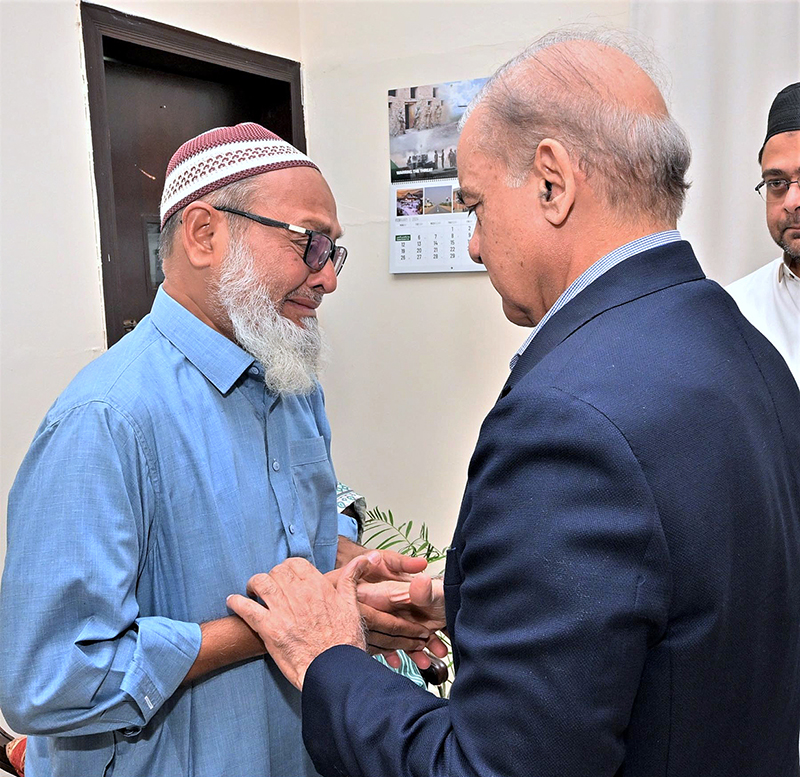 Prime Minister Muhammad Shehbaz Sharif offers condolences to the family of Lt. Colonel Syed Kashif Ali Shaheed at their residence in Chaklala