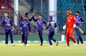 Quetta Gladiators' players celebrate the dismissal of Islamabad United's Alex Hales (R) during the Pakistan Super League (PSL) Twenty20 cricket eliminator match between Islamabad United and Quetta Gladiators at the National Stadium.