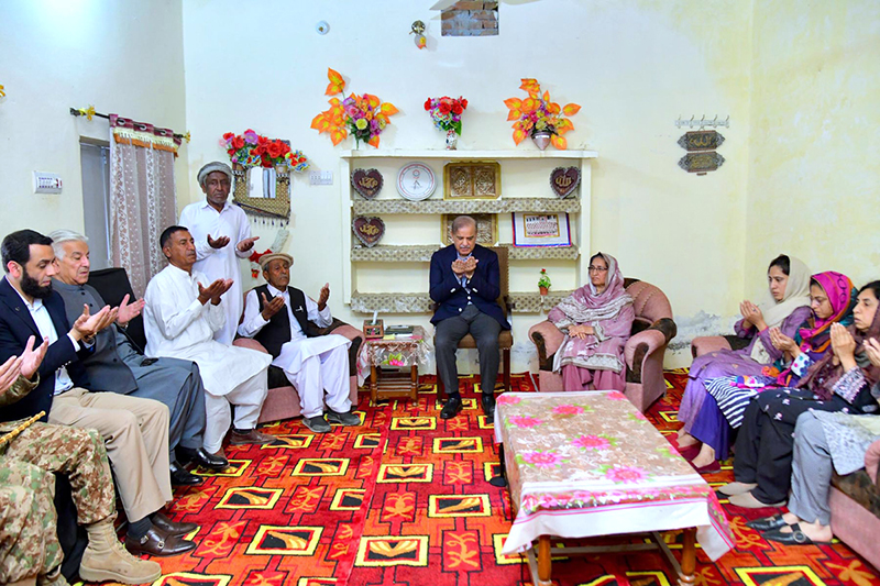 Prime Minister Muhammad Shehbaz Sharif offers condolences to the family of Captain Ahmed Badar Shaheed at their residence