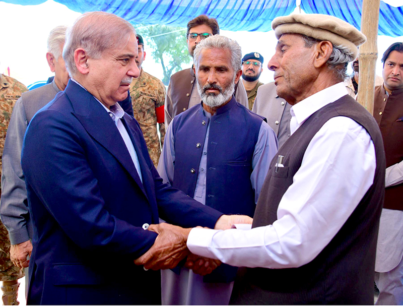 Prime Minister Muhammad Shehbaz Sharif offers condolences to the family of Captain Ahmed Badar Shaheed at their residence