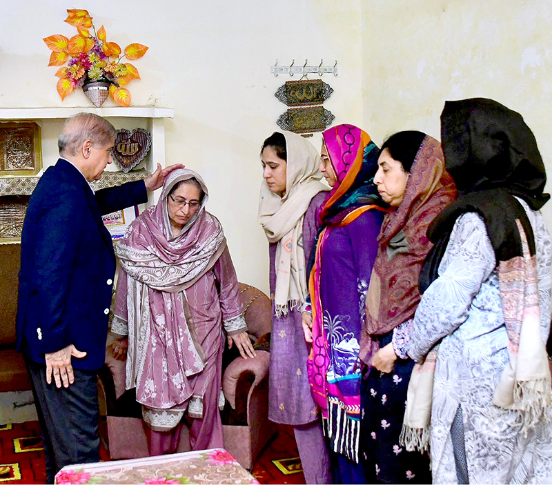 Prime Minister Muhammad Shehbaz Sharif offers condolences to the family of Captain Ahmed Badar Shaheed at their residence