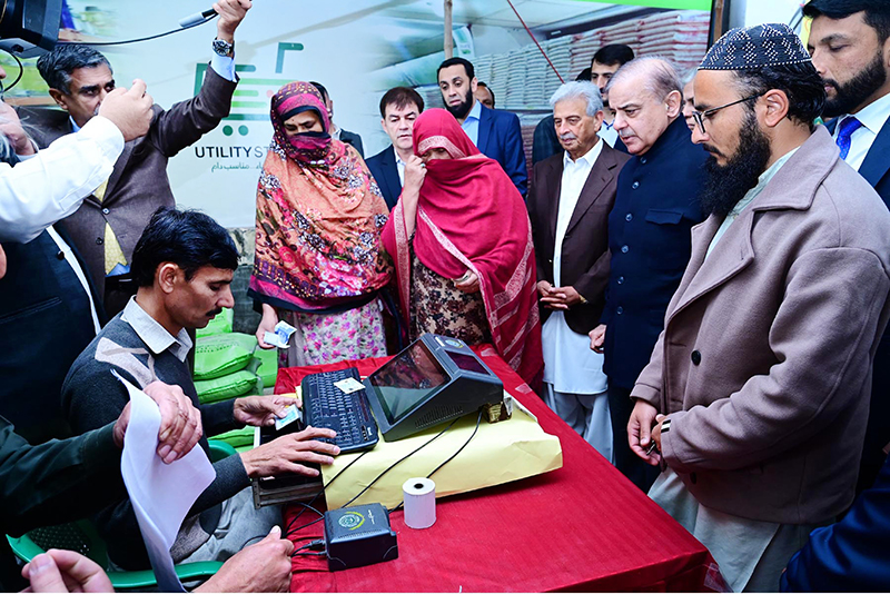 Prime Minister Muhammad Shehbaz Sharif visits various special distribution points of Utility Stores Corporation set up- with regard to PM's Ramzan Relief 2024