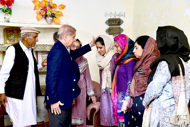 Prime Minister Muhammad Shehbaz Sharif offers condolences to the family of Captain Ahmed Badar Shaheed at their residence