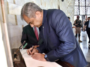 The Federal Minister for Interior Syed Mohsin Raza Naqvi lays flower wrath at the mausoleum of Quaid-e-Azam Mohammed Ali Jinnah