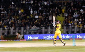Quetta-Gladiators players celebrate the wicket of Peshawar Zalmi batter Saim Ayub during the Pakistan Super League (PSL) Twenty20 cricket match at the Rawalpindi Cricket Stadium