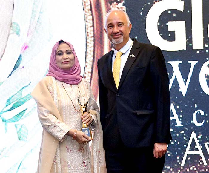 Ambassador Faisal Niaz Tirmizi, Pakistan's Envoy to UAE gives awards at Danube Properties Dubai’s Global Women Achiever Awards 2024 arranged in association with Pardais News to mark International Women’s Day at Ajman.