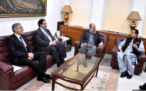 Former Commerce Minister Khurram Dastgir Khan and retired Captain Mohammad Safdar Awan, a PML-N leader, pay a visit to congratulate the new Federal Minister for Commerce, Jam Kamal Khan