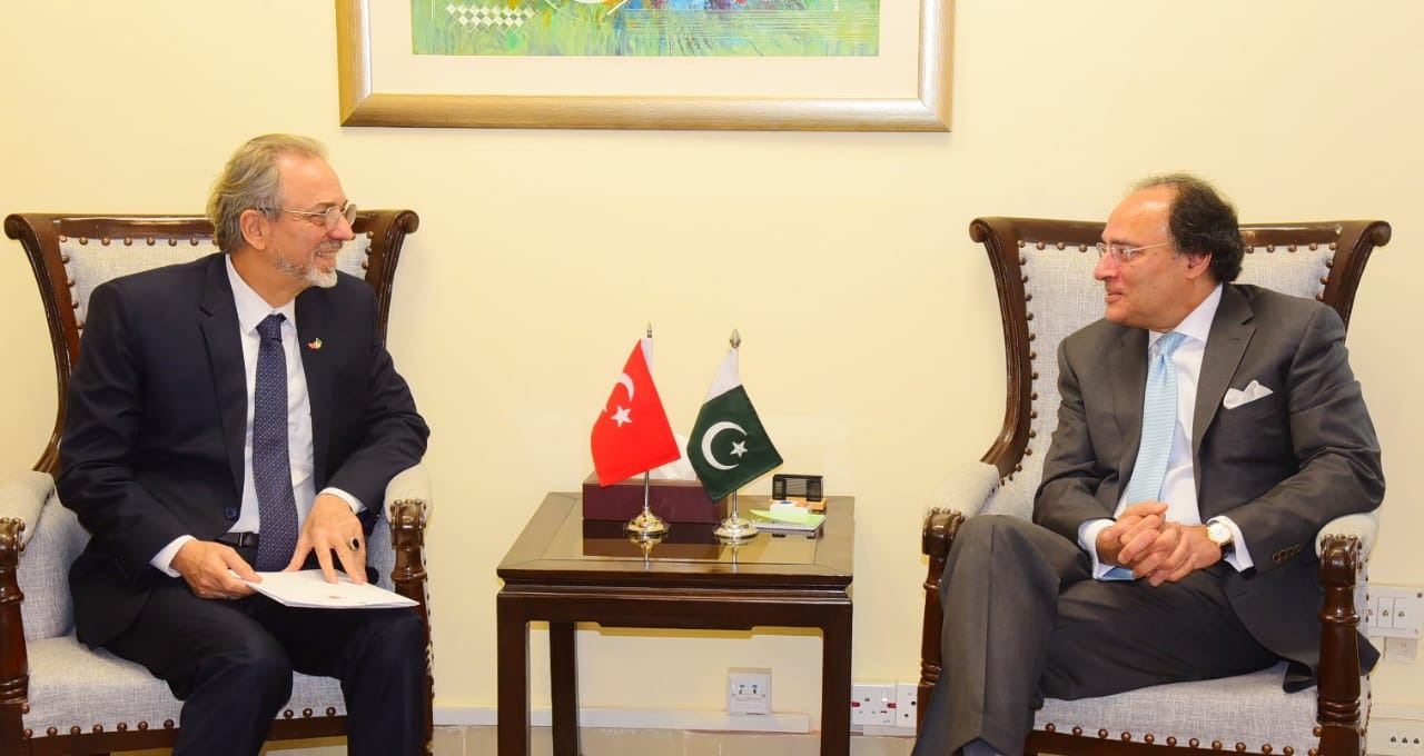 Pakistan, Turkiye vow to strengthen economic, trade relations