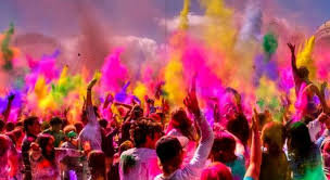 Hindu community celebrates Holi in twin cities