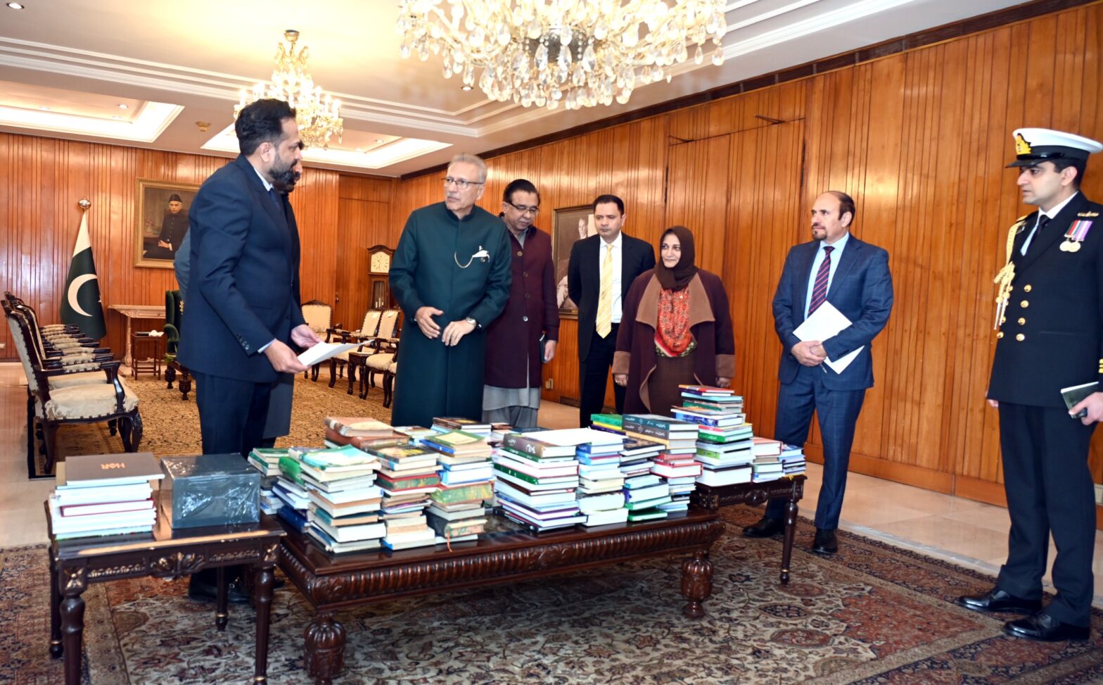 President Alvi gifts books to National Library of Pakistan