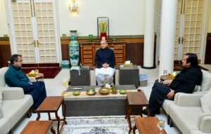 Railways minister calls on PM