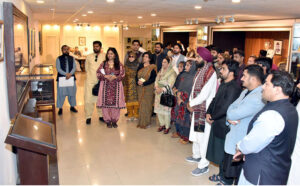 Students of Mehergarh's youth leaders visiting Senate Museum at Parliament House.