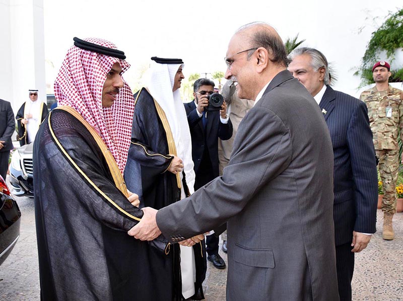 President Asif Ali Zardari receiving the Saudi Foreign Minister Prince Faisal bin Farhan Al Saud at Aiwan-i-Sadr.