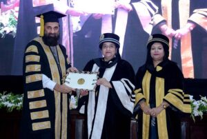 Governor of Punjab, Muhammad Baligh Ur Rehman awarding degrees among the successful students during the 4th Convocation of Government College Women University Faisalabad (GCWUF).