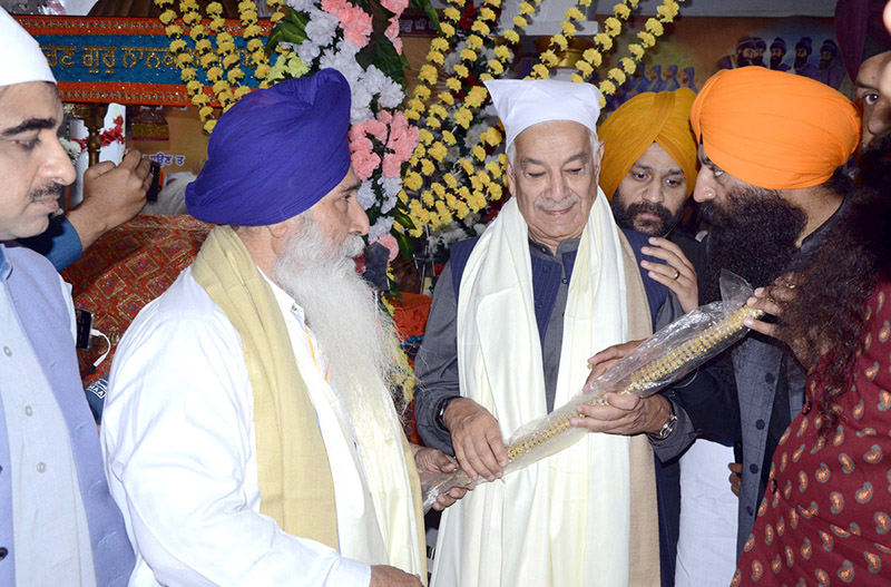 Federal Defence Minister, Khawaja Asif Mehmood addressing the Sikh pilgrims at Gurdwara Panja Sahib on the occasion of Baisakhi Mela
