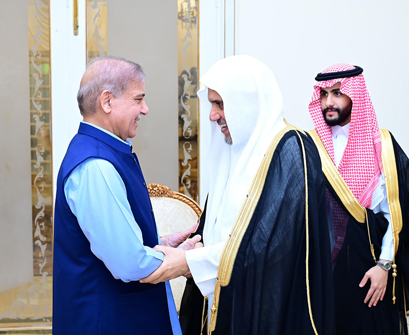 Secretary General of Muslim World League, Shiekh Dr. Muhammad Bin Abdulkarim Al-Issa calls on Prime Minister Muhammad Shehbaz Sharif