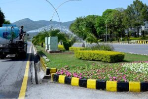 The roads of Islamabad are empty due to people going home on Eid ul Fitr holidays