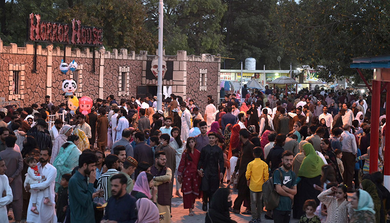 A large number of people visit Nawaz Sharif Park on the second day of Eidul Fitr celebrations in the federal capital