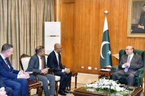A delegation of Air Asia Aviation Group (AAAG) called on President Asif Ali Zardari at Aiwan-i-Sadr.