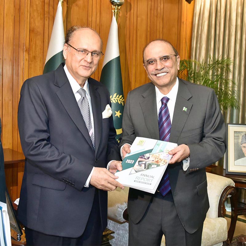 The Banking Mohtasib Pakistan (BMP), Sirajuddin Aziz presenting the Annual Report 2023 of BMP to President Asif Ali Zardari at Aiwan-e-Sadr