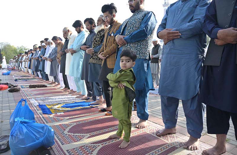 A large number of faithful offering Eidul Fitr prayer at Eidgah Sharif