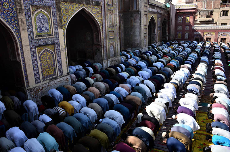 A Large number of people offering Jumma-Tul-Wida prayer during the Holy month of Ramazan Ul Mubarak at Jamia Masjid Zia ul Aloom Satellite Town