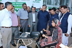 Provincial Minister for Transport and Mass Transit Bilal Akbar Khan addressing a seminar after inaugurating Urban Transport Plan & Road Show for Electric and Petrol Bikes Scheme at the Iqbal Auditorium University of Agricultural