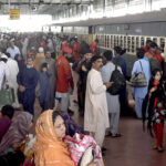 After the Eid al-Fitr holidays, people are returning to the city by train
