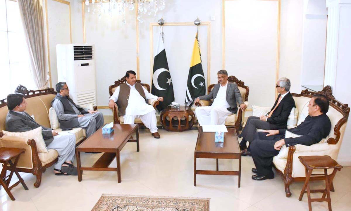 AJK PM, federal minister discuss Kashmir situation