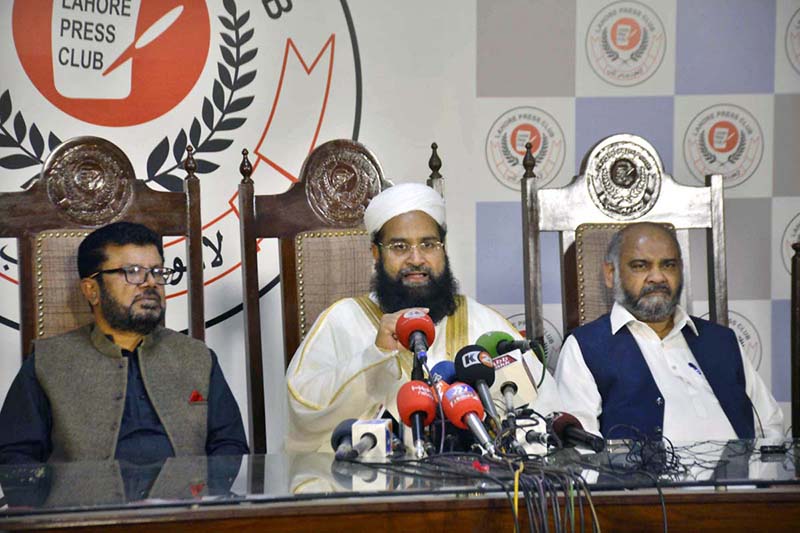 Chairman Pakistan Ulema Council, Allama Tahir Ashrafi addressing a press conference at Press Club
