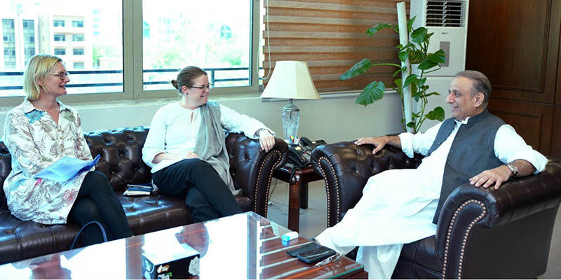 Ms. Zoe Ware, Political Counsellor at the British High Commission called on the Federal Minister for Privatisation, Investment and Communications, Abdul Aleem Khan