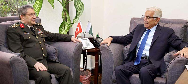 H.E. General Selcuk Bayraktaroglu, Commander of Turkish Land Forces called on Minister for Defence & Defence Production, Khawaja Muhammad Asif.