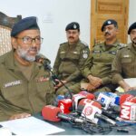 SP Investigation Police Ghulam Muhtada Hafiz, DSP City Circle Muhammad Yunus and other along with addressing a news conference regarding arrest of three wanted bandits while taking action against the suspects involved in dacoit, robbery and motorcycle theft, the police seized 39 motorcycles, with a total value of 60 lakhs