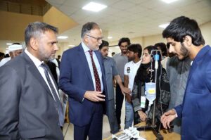 Federal Minister for Planning, Development and Special Initiatives Prof. Ahsan Iqbal visiting the projects exhibited by the students in "Science Mela 2024" at UET Sub-Campus Narowal.