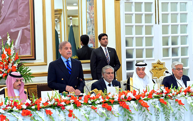 Prime Minister Muhammad Shehbaz Sharif hosted a banquet in honour of Foreign Minister of the Kingdom of Saudi Arabia H.H. Prince Faisal bin Farhan Al Saud and the accompanying Saudi delegation.