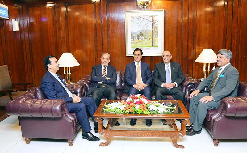 President Asif Ali Zardari meeting with Prime Minister Muhammad Shehbaz Sharif, Chairman Senate Syed Yousaf Raza Gillani, Speaker National Assembly Sardar Ayaz Sadiq, and Deputy Speaker Syed Ghulam Mustafa Shah, at Parliament House.