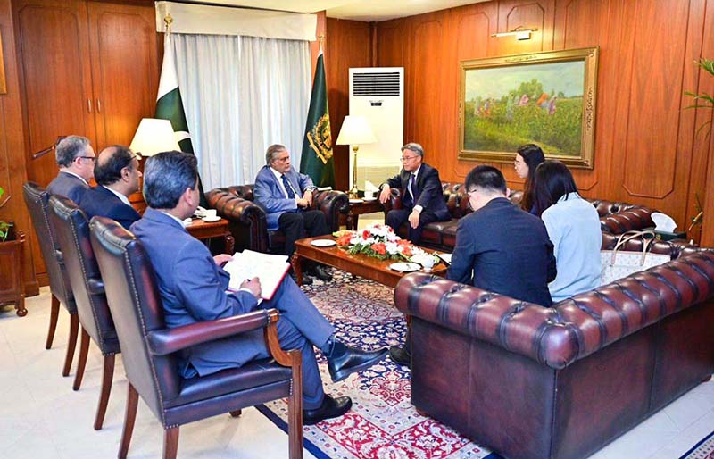 Ambassador of China to Pakistan Jiang Zaidong calls on Foreign Minister, Mohammad Ishaq Dar at Ministry of Foreign Affairs.