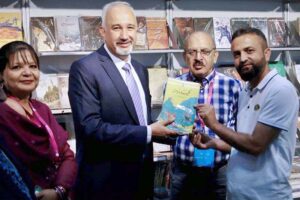Ambassador Faisal Niaz Tirmizi, Pakistan’s Envoy to UAE visited Abu Dhabi International Book Fair being held at Abu Dhabi National Exhibition Center.
