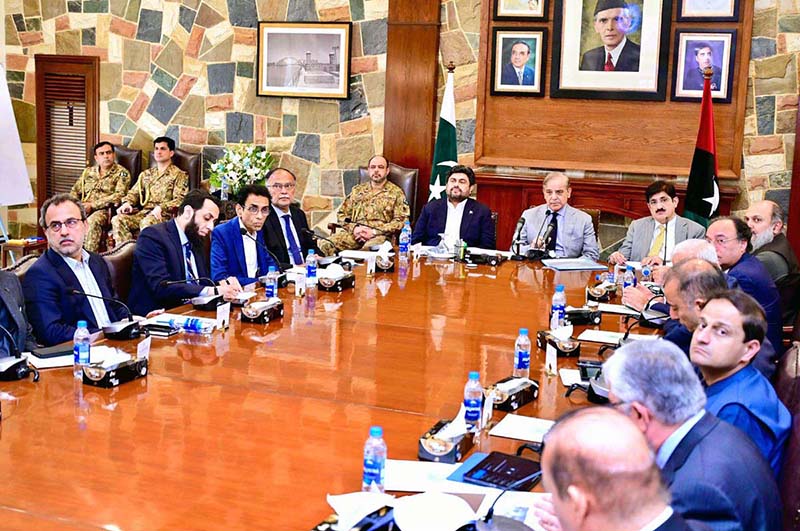 Prime Minister Muhammad Shehbaz Sharif chairs a meeting of the Karachi Chamber of Commerce in CM House