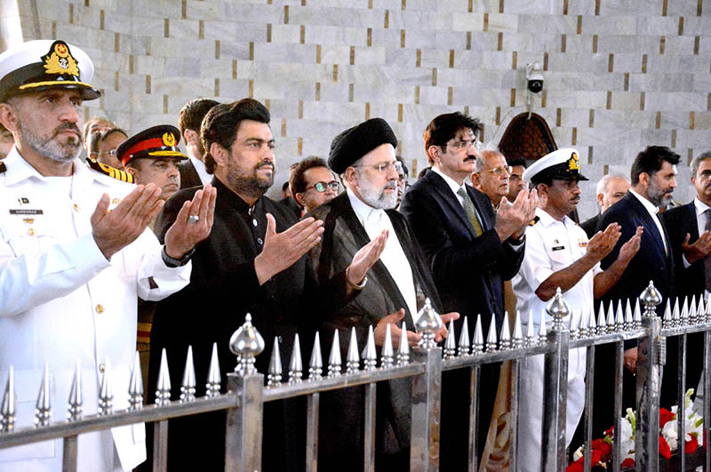 President of the Islamic Republic of Iran Dr. Seyyed Ebrahim Raisi along with Sindh Governor Kamran Khan Tessori and Sindh Chief Minister Syed Murad Ali Shah offering Fateha at the mausoleum of Quaid-e-Azam.