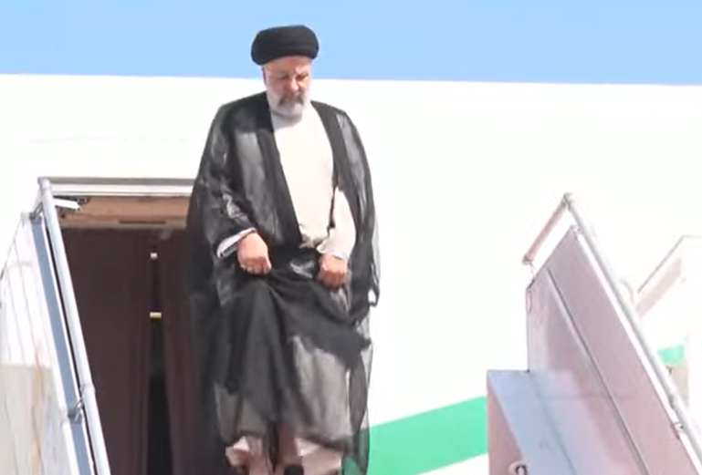 Iran's President Raisi arrives to red carpet welcome in Islamabad on three-day visit