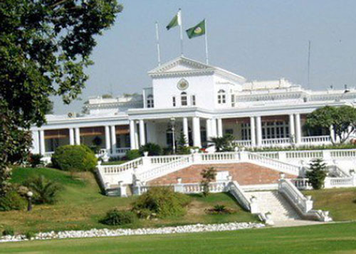 KP Governor House opens for women, children on 3rd day of Eid